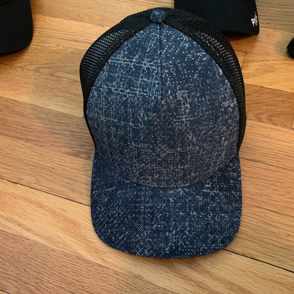 NWT lululemon baseball hat